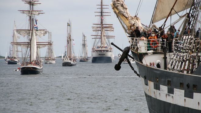 Zum Abschluss der Kieler Woche findet die Windjammerparade statt.