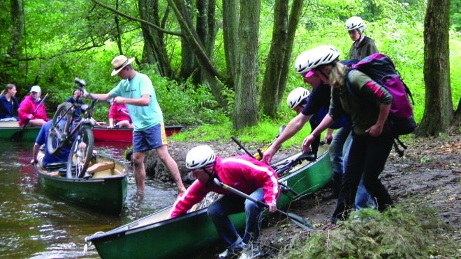 Outdoor-Challenge auf dem Wasser