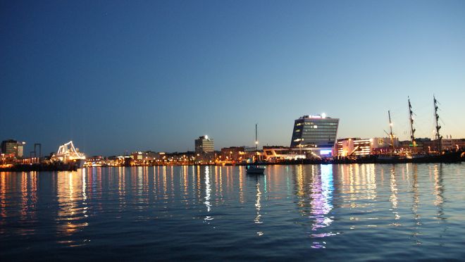 Die Idylle der Kieler Förde bietet sich vor allem für Events mit Meerblick an.