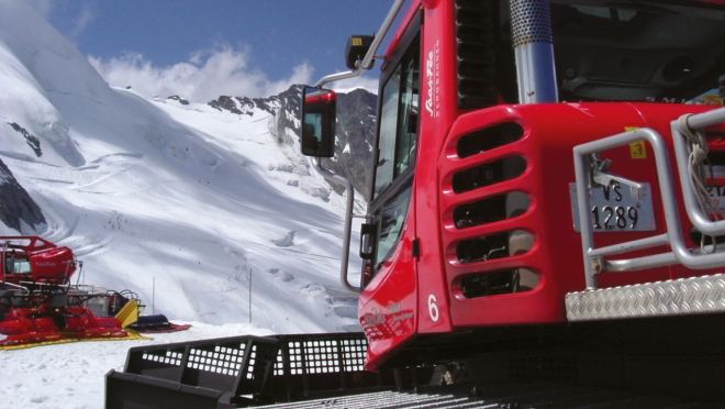 Skiskootertouren und Snowboardkurse als Incentive auf dem Gletscher